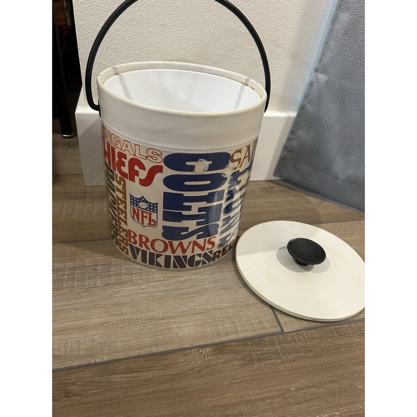 NFL Vintage West Bend Thermo Serv Insulated Ice Bucket Beer Wine w/ Lid MCM