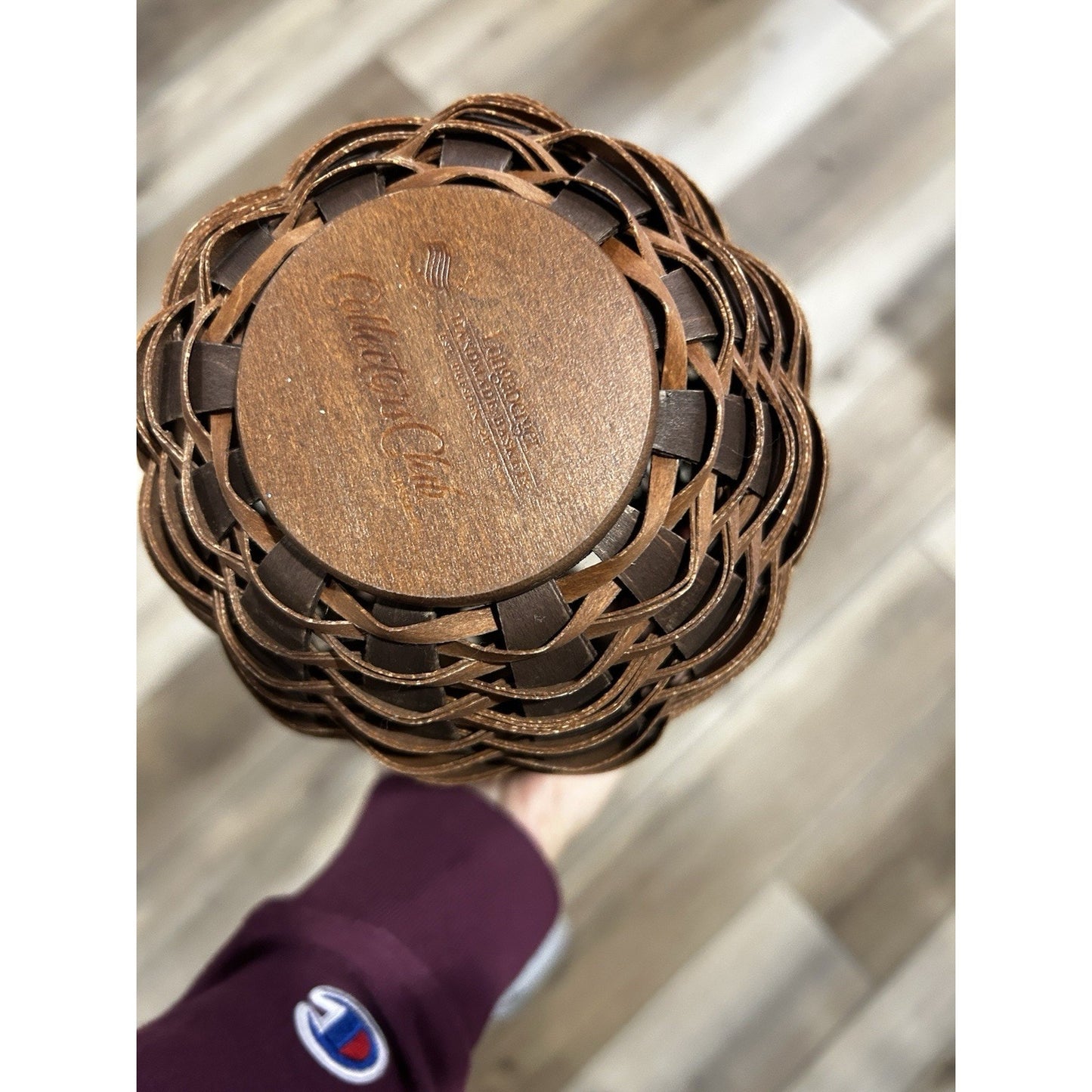 Longaberger Pineapple Basket Collectors Club Metal & Leaf lid 2011