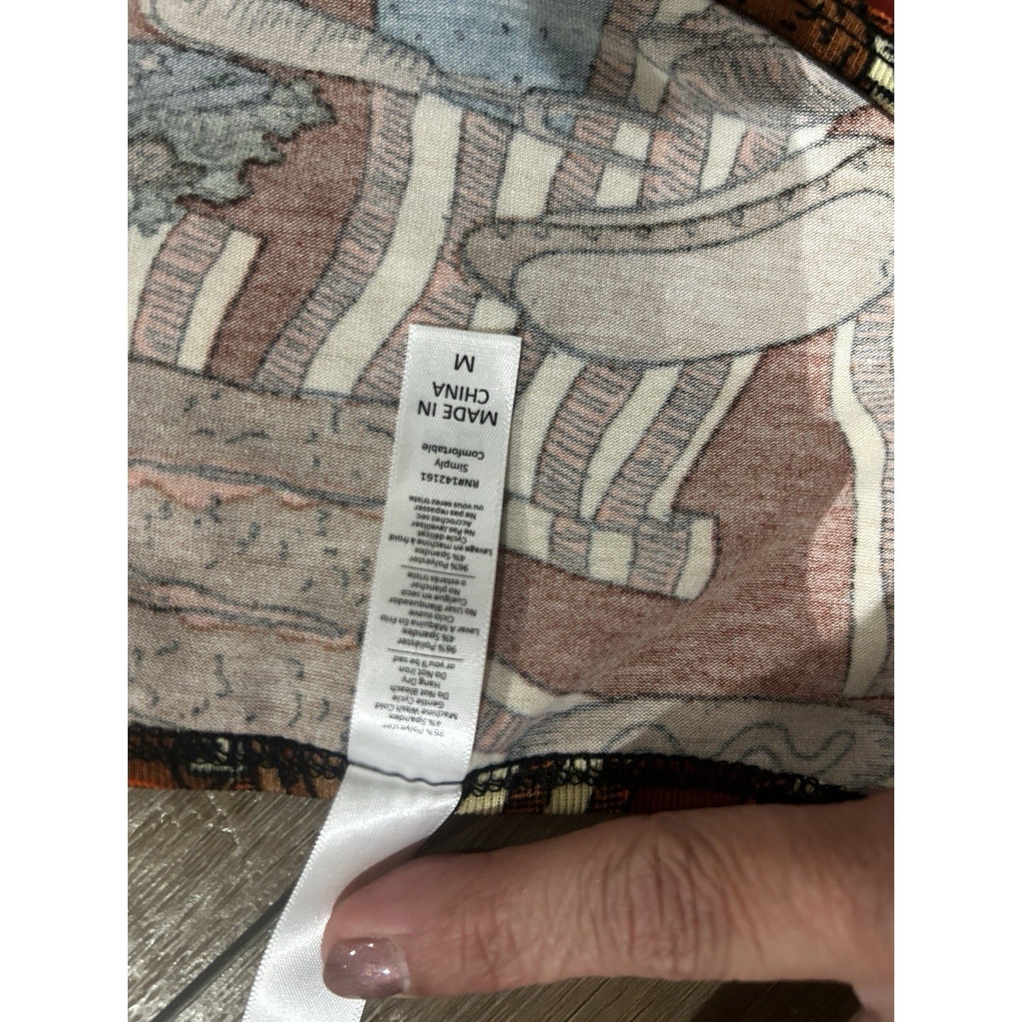 Lularoe Lynnae Top M NWT Hot Dog Hamburger Summer Picnic BBQ July 4th Shirt NEW