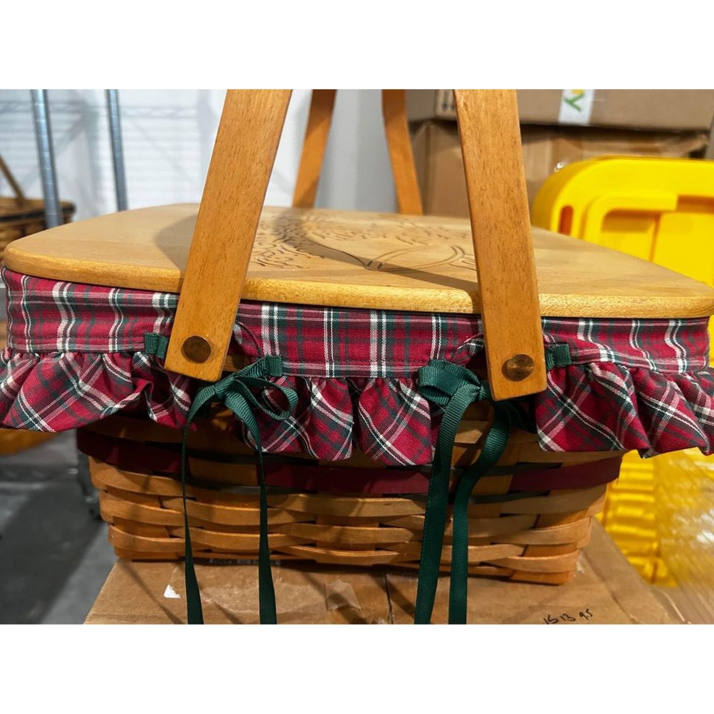 Longaberger Hostess Homecoming Christmas basket combo & engraved lid