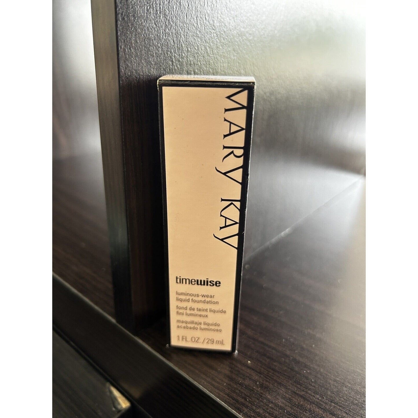Mary Kay Timewise Luminous Wear Liquid Foundation Ivory 2 NEW Norm Dry 1 Fl Oz