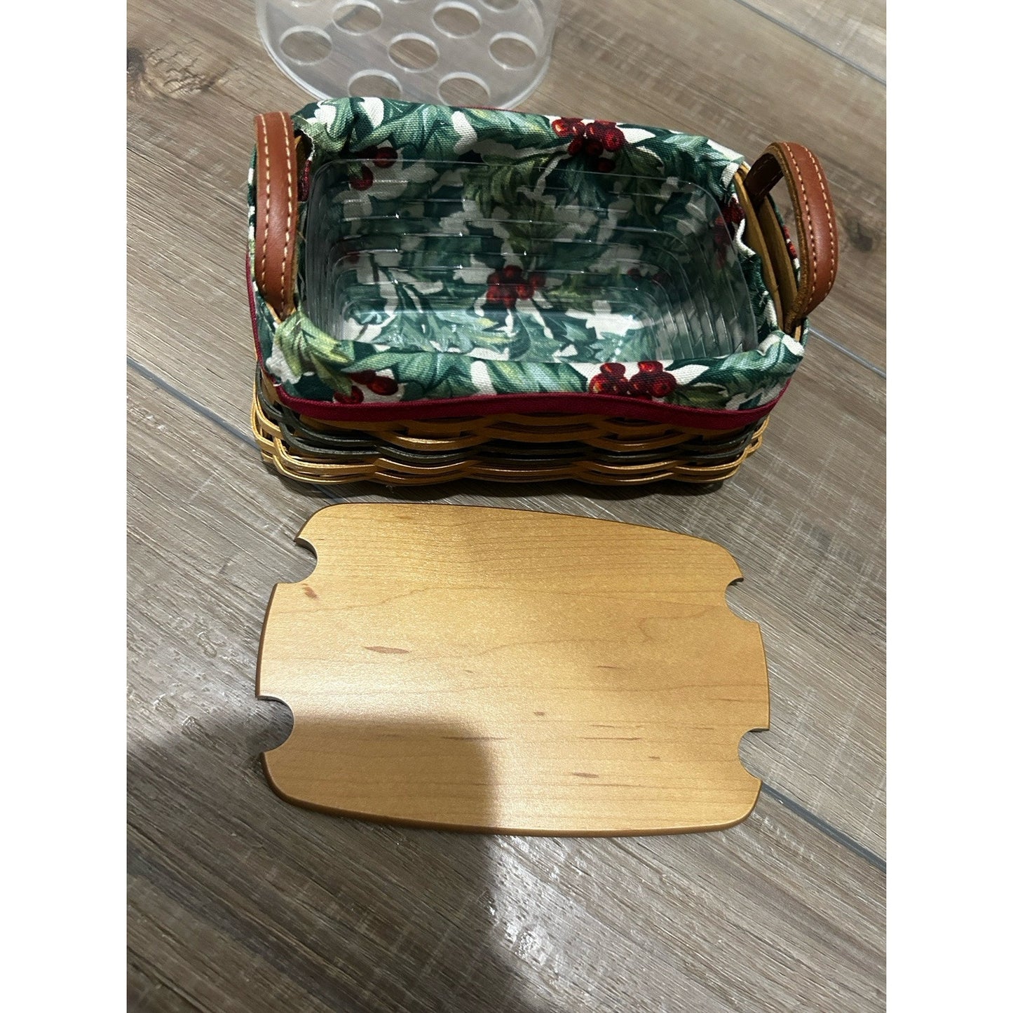 Longaberger 2002 Tree Trimming Collection Treats Basket with lid liner protector