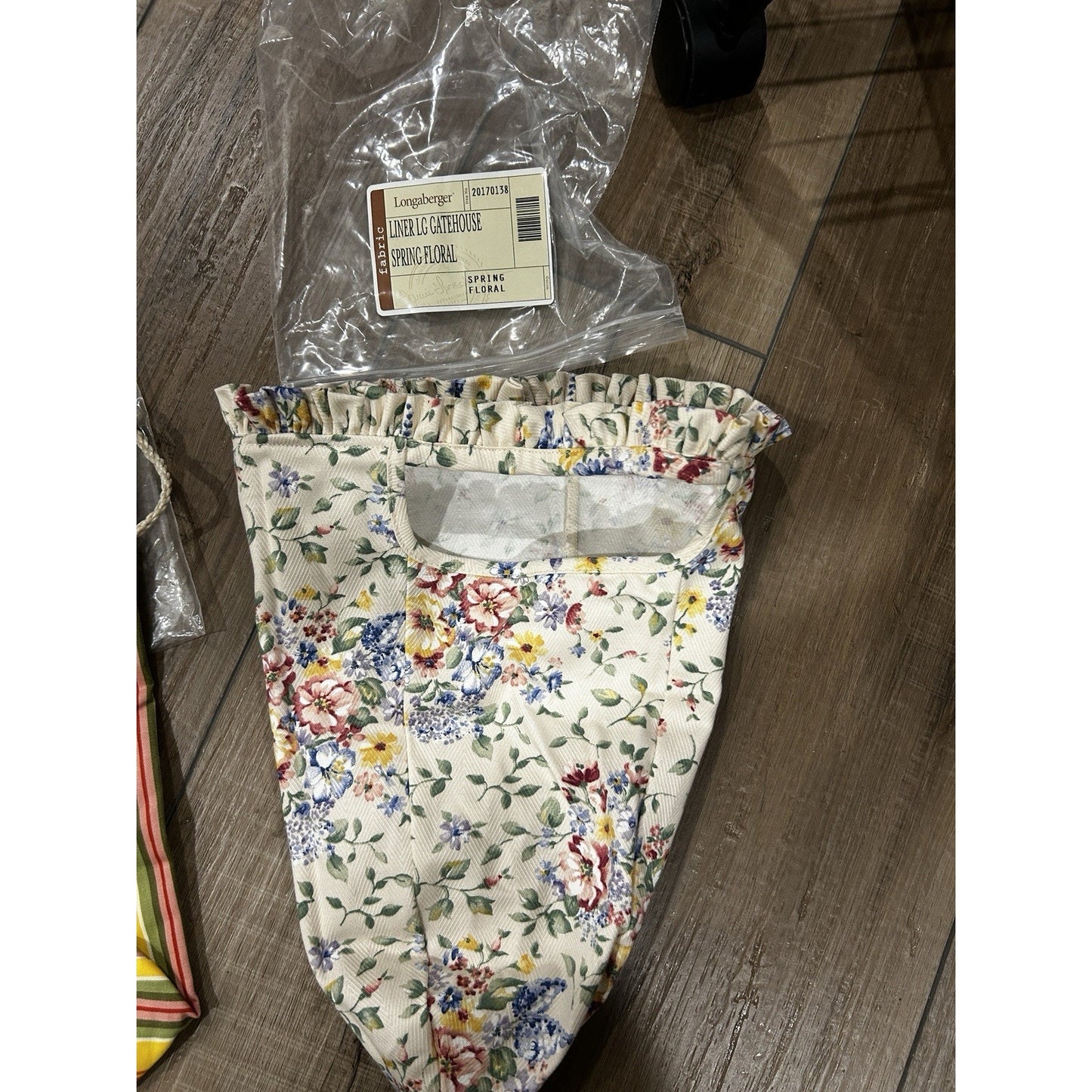 Longaberger Large Gatehouse Basket Liner Spring Floral fabric NEW hanging