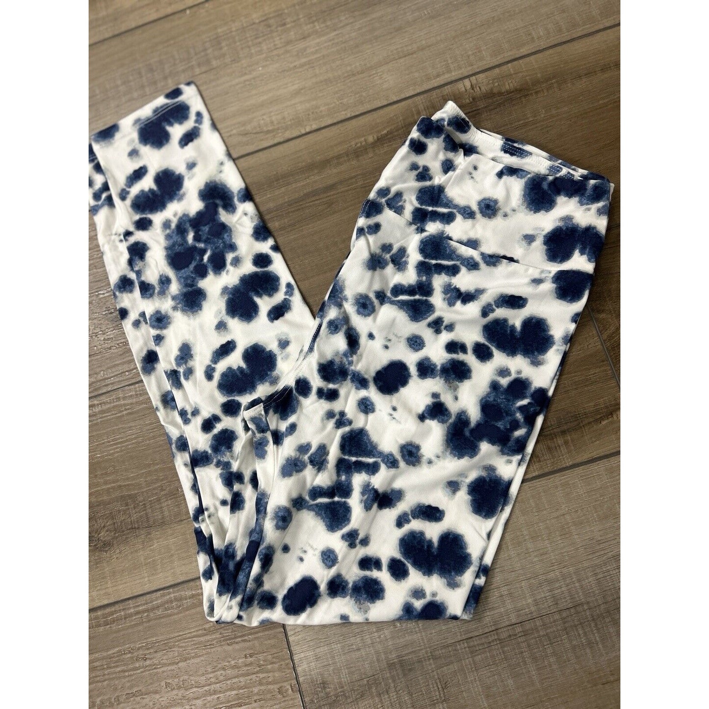 Lularoe tc leggings Blue Geode tie dye white NEW