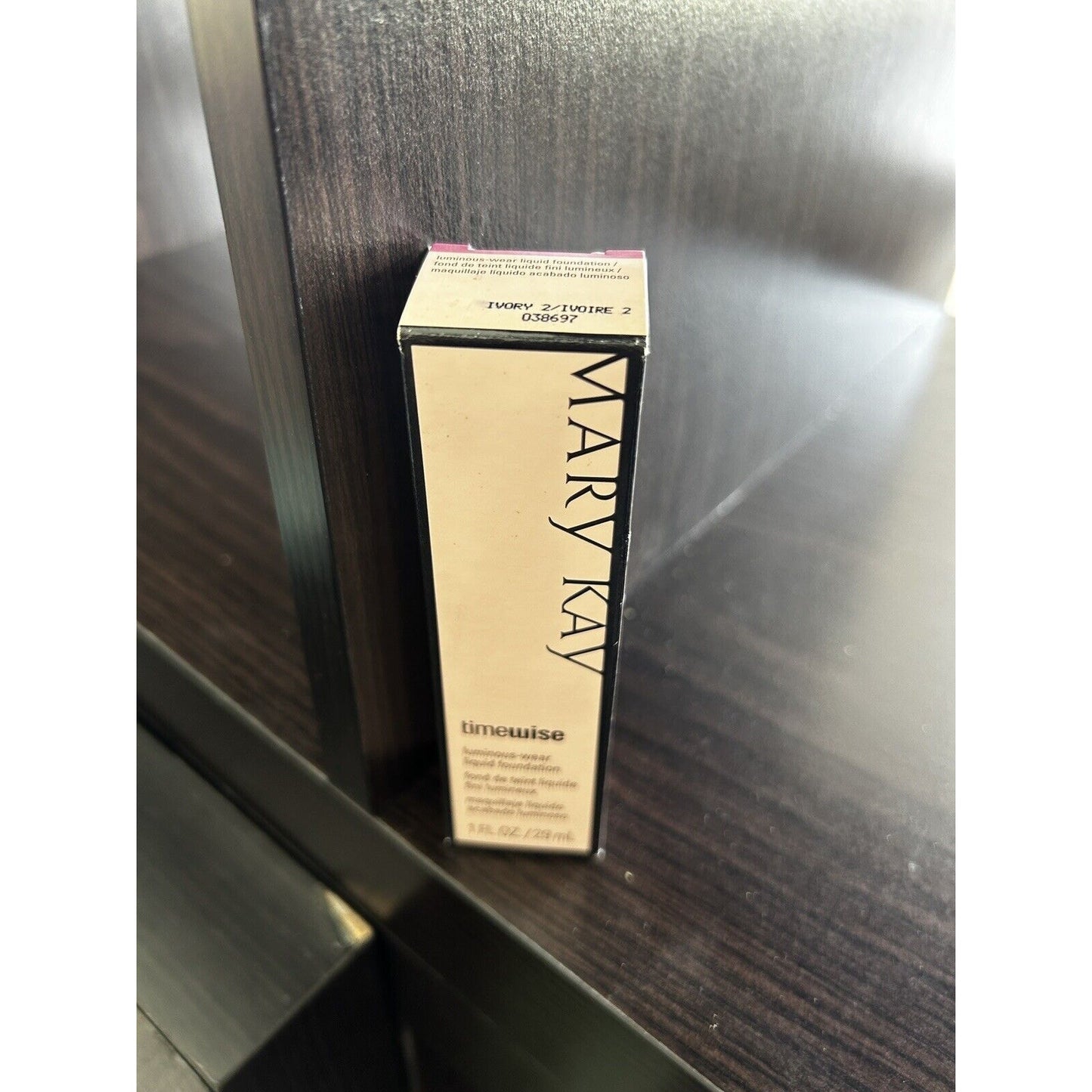 Mary Kay Timewise Luminous Wear Liquid Foundation Ivory 2 NEW Norm Dry 1 Fl Oz