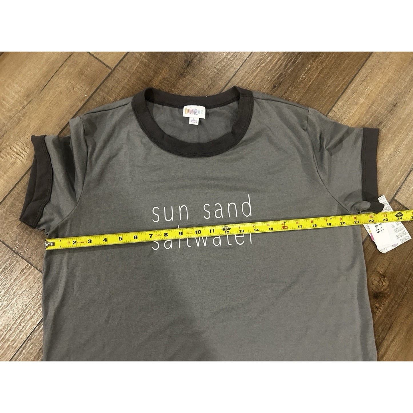 Lularoe Liv T Shirt Womens Top LARGE Short Sleeve Sun Sand Saltwater Vacation