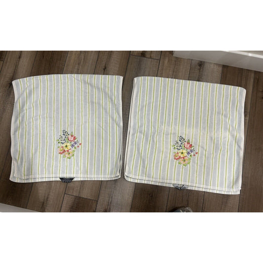 Longaberger Baskets Mixed Bouquet Embroidered Bath Towels Set of 2 floral