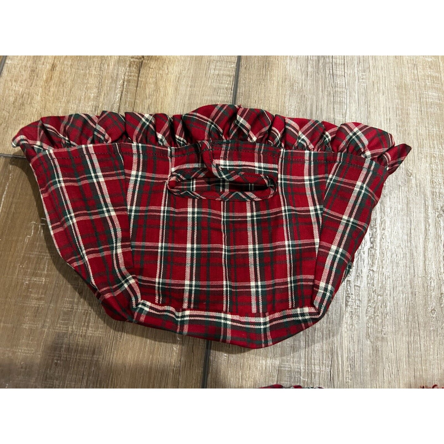 Longaberger Plaid Tidings Liner for Small Key Basket Christmas Over the edge