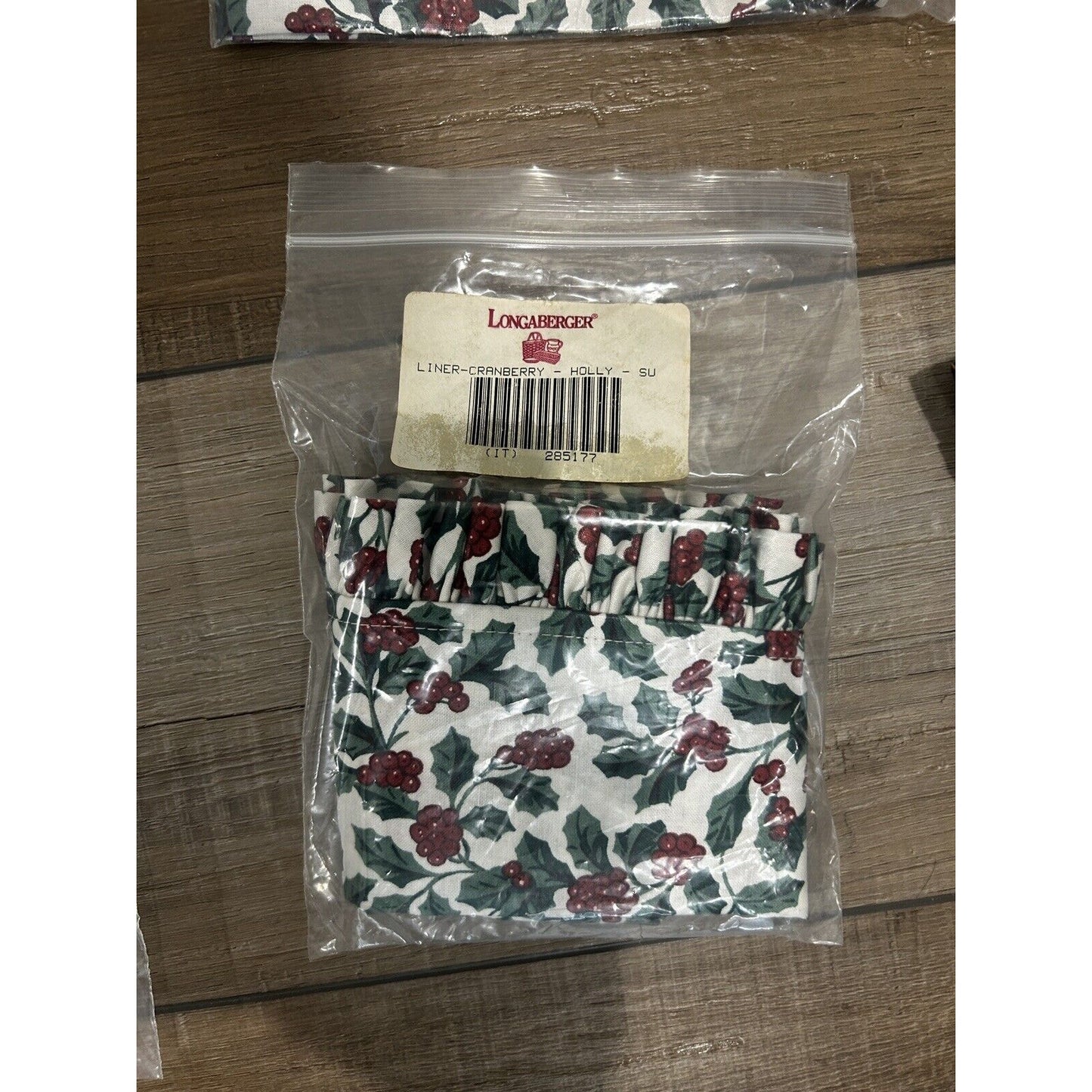 Longaberger Christmas Cranberry Basket Liner - Traditional Holly NEW