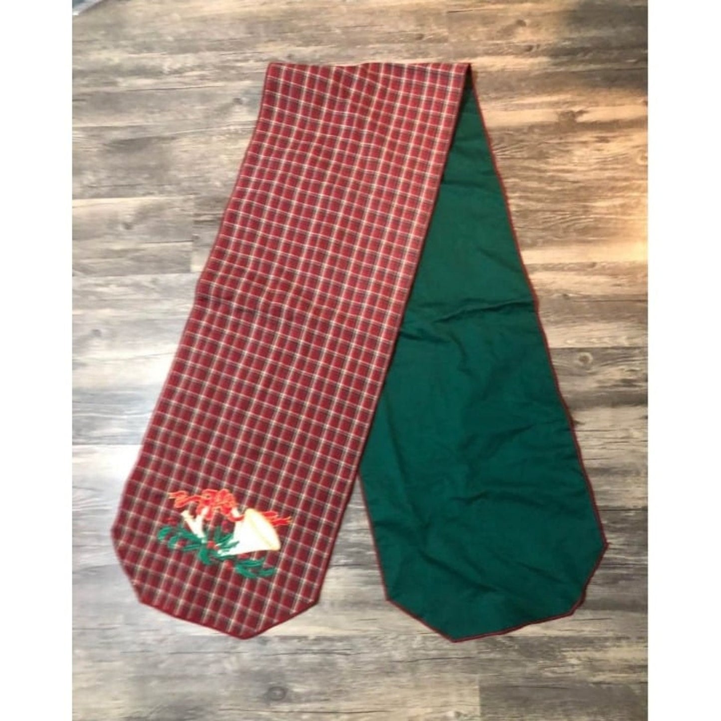 Longaberger Plaid Tidings Table Runner Red Green Christmas Horn 14'' X 78" embroidered