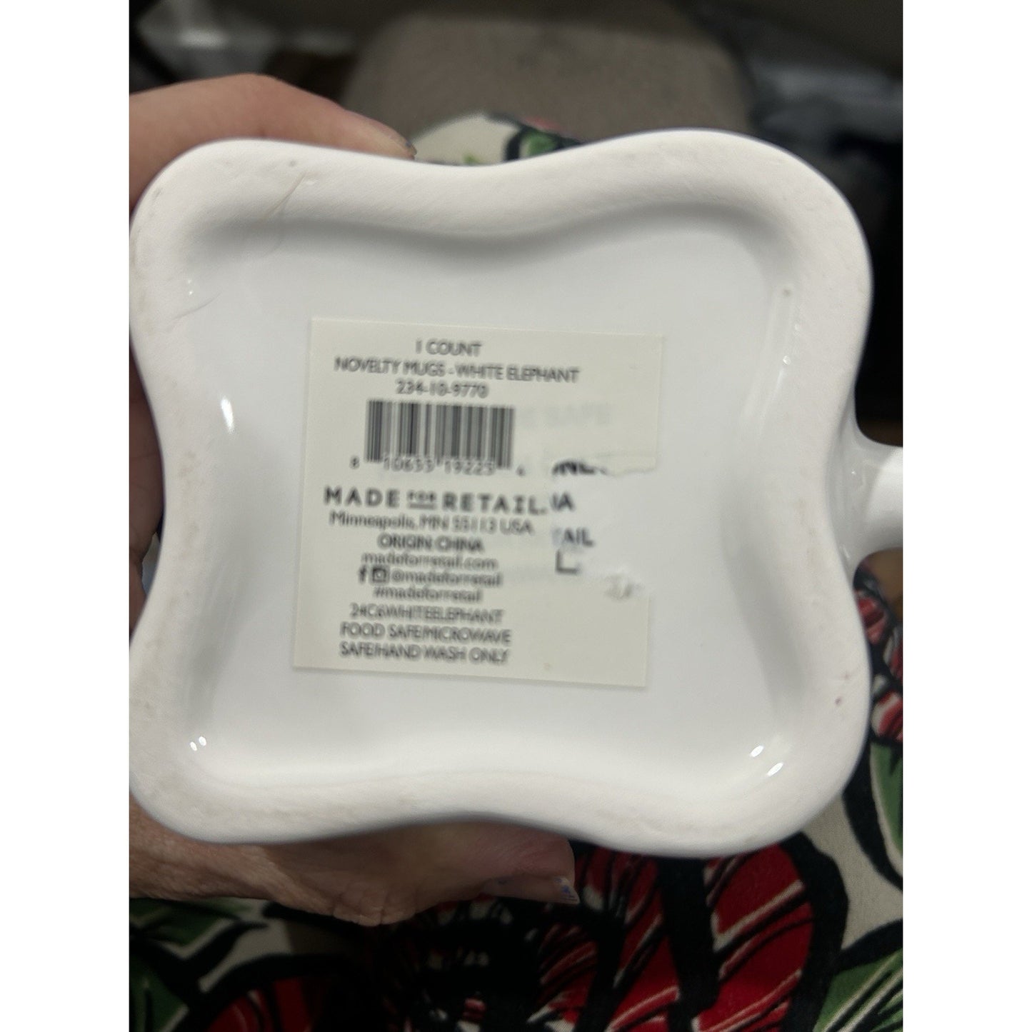 White Elephant Coffee Tea Mug Large Ceramic planter gift NEW trunk up