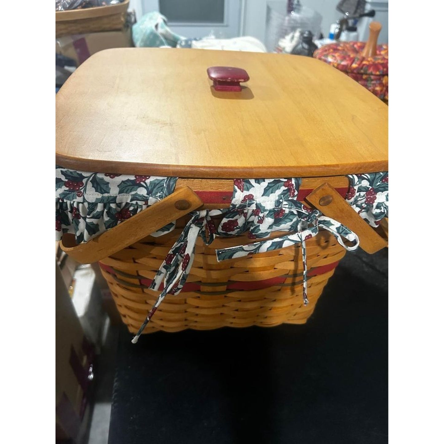 Longaberger Holiday Hostess Red Evergreen Basket Holly liner lid & protector Large Christmas