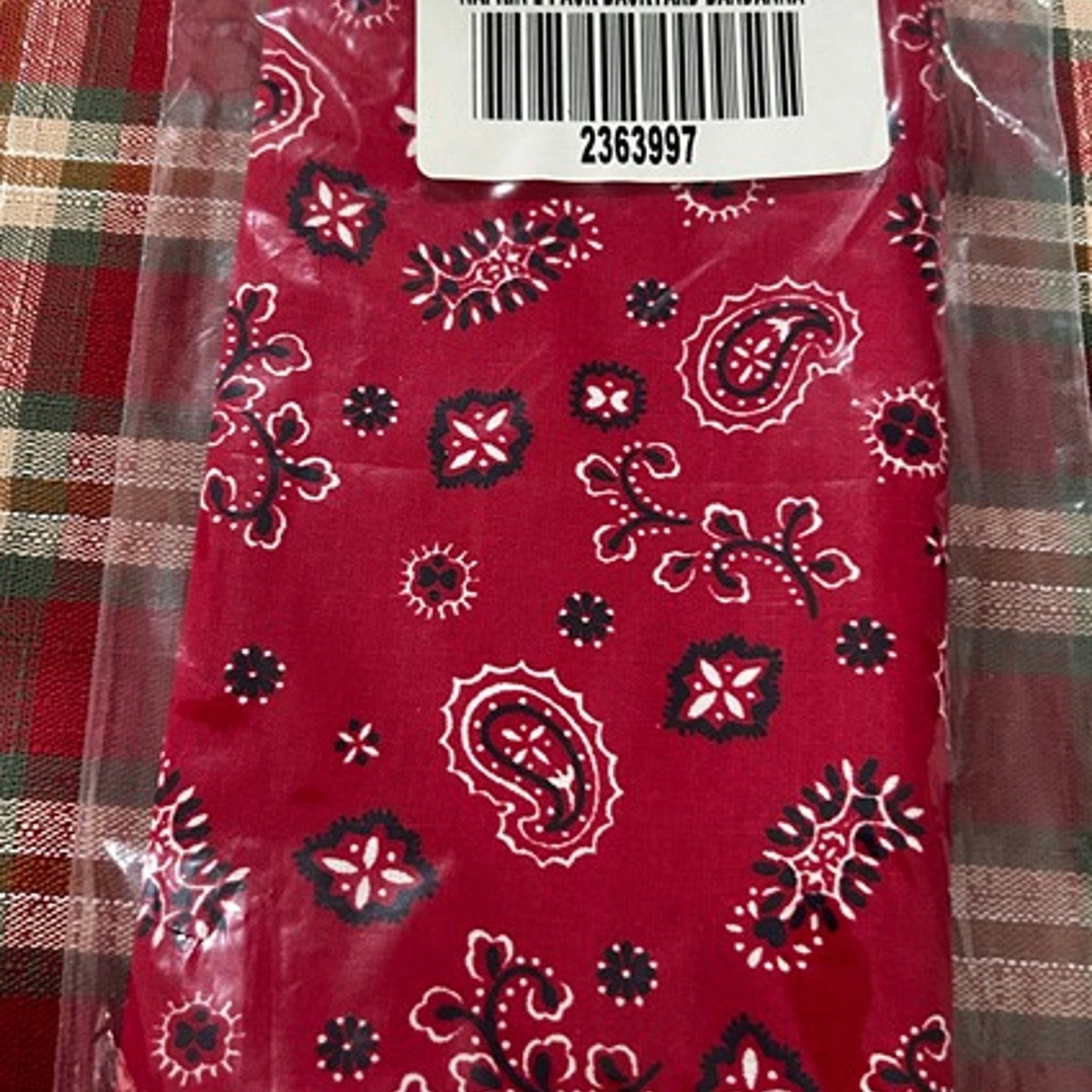 Longaberger Baskets Backyard Bandana Napkins 2 pack Paisley red fabric New