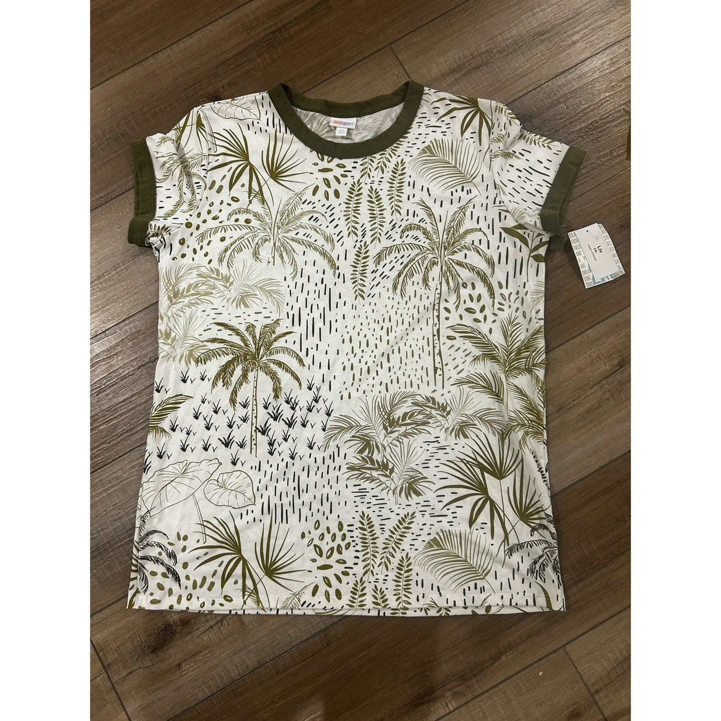 Lularoe Liv Tshirt Top 2XL (22-24) Palm Tree Tropical Plant Vacation Island NWT