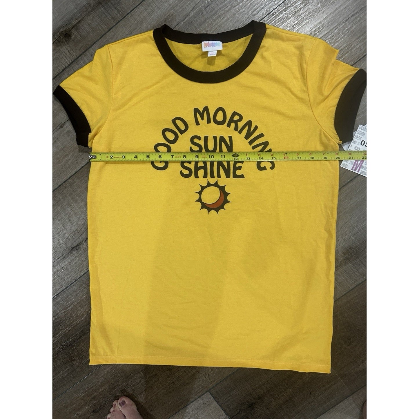 NWT LuLaRoe MEDIUM Liv T-Shirt Gold Dark Brown Ringer Good Morning Sunshine Sun