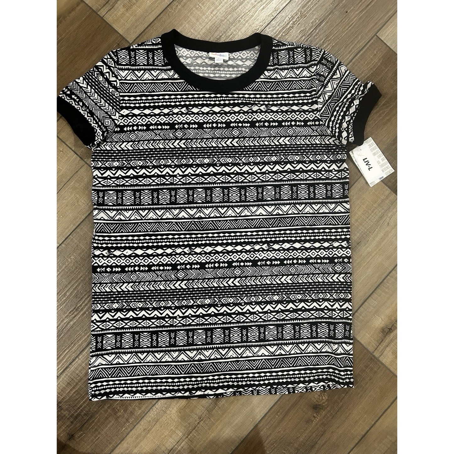 LulaRoe Liv LARGE Tshirt Top Black White Aztec New NWT