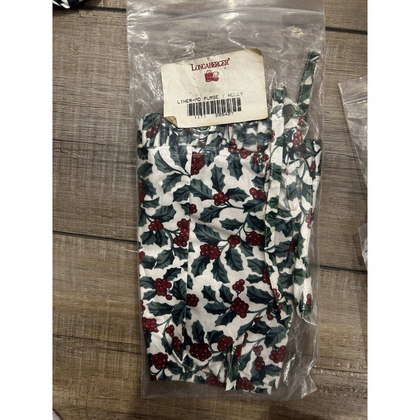 Longaberger MEDIUM PURSE Basket LINER Traditional Holly Christmas fabric NEW