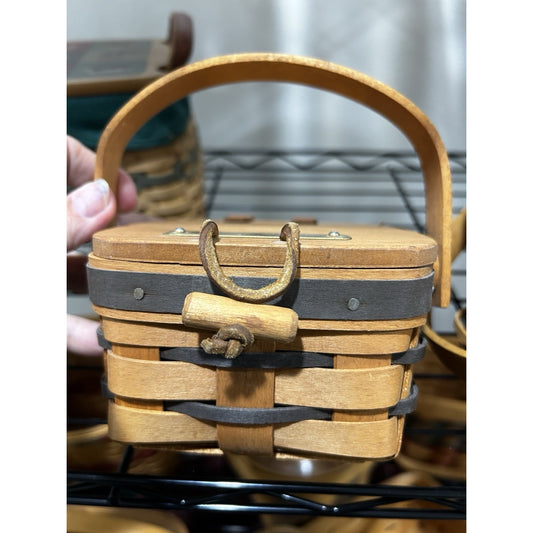 Longaberger VIP BASKET 1993 Regional sponsored small square with lid & handle