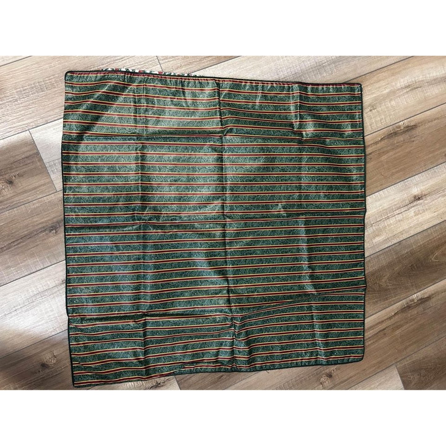 Longaberger Christmas Holly tablecloth double sided 25” corded edge