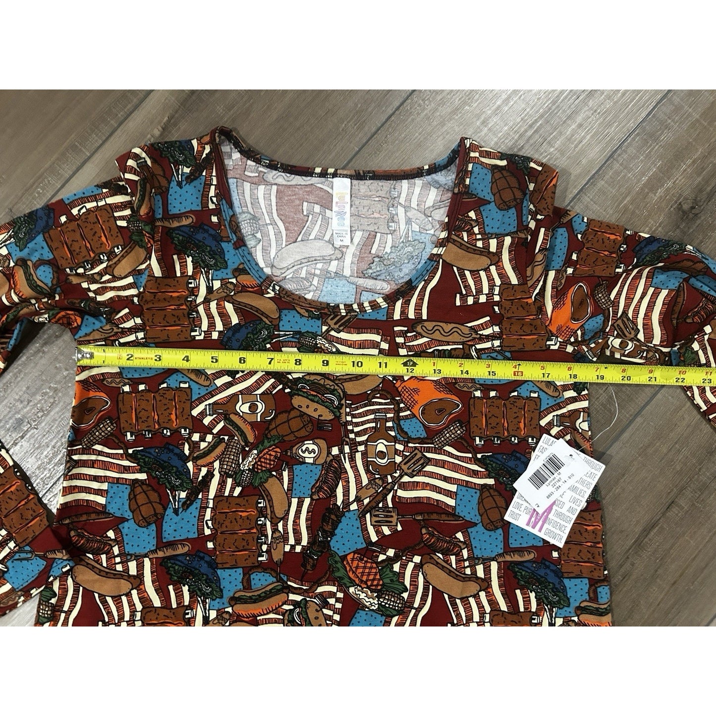 Lularoe Lynnae Top M NWT Hot Dog Hamburger Summer Picnic BBQ July 4th Shirt NEW