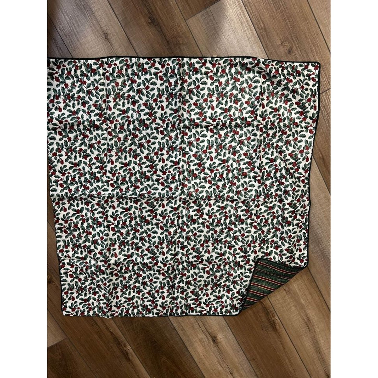 Longaberger Christmas Holly tablecloth double sided 25” corded edge
