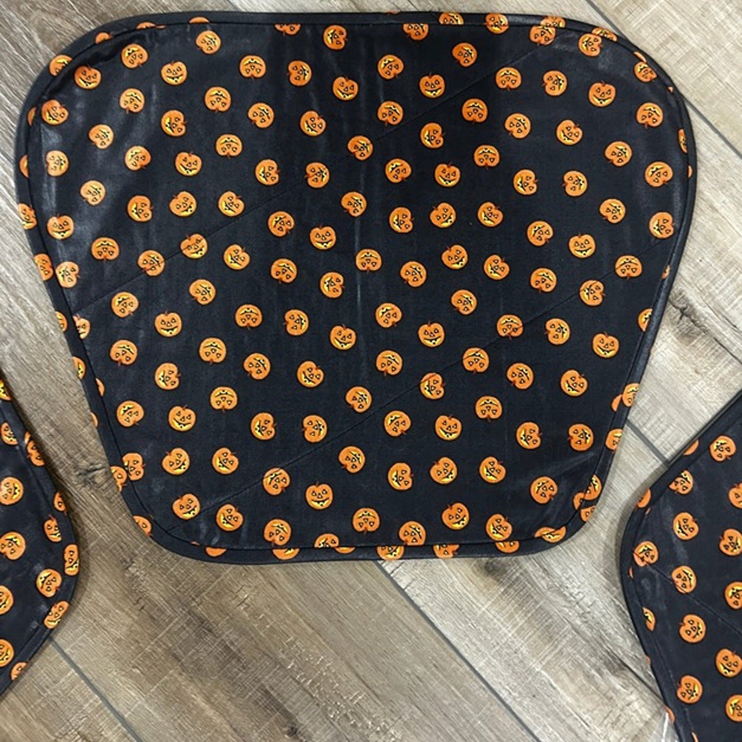 6 Longaberger Boo Pumpkin Fabric Placemats custom made for round table