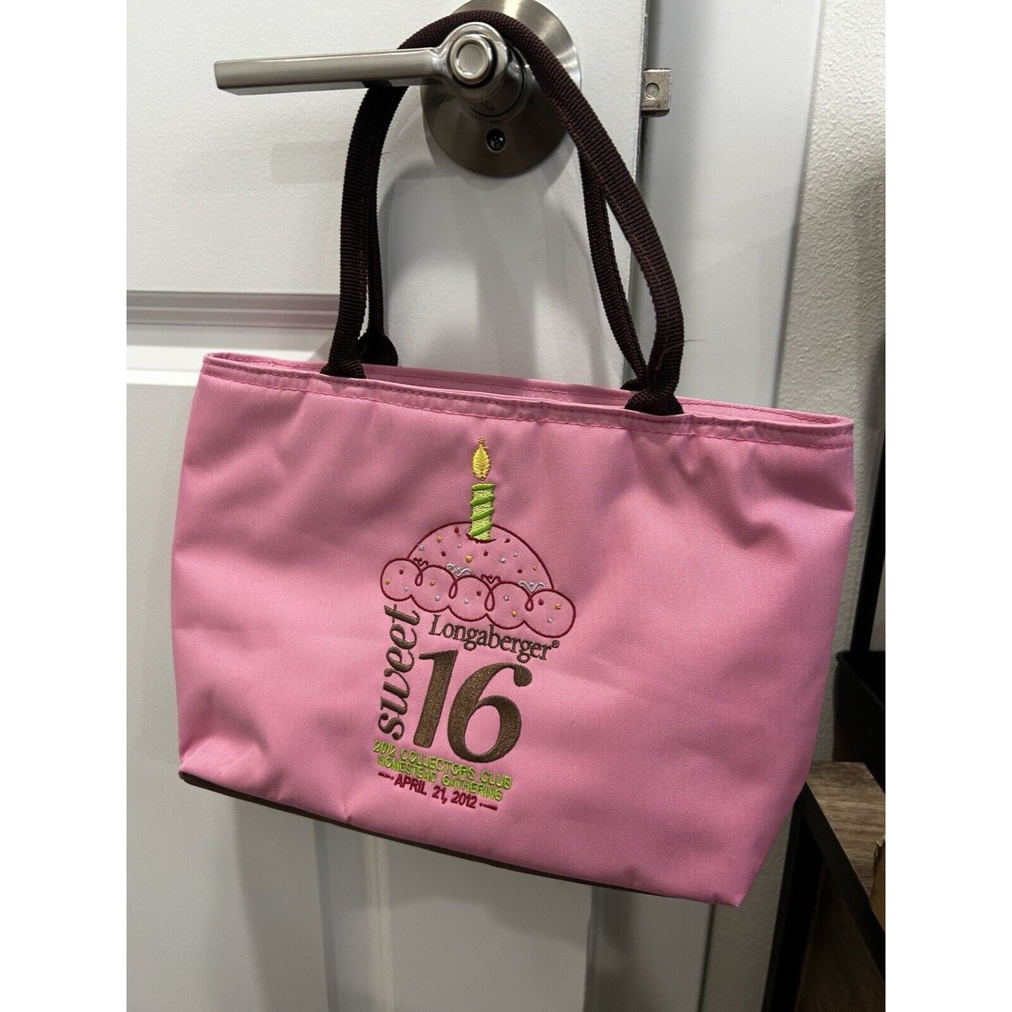 Longaberger Collectors Club Gathering Event Sweet 16 Tote Bag Cupcake pink